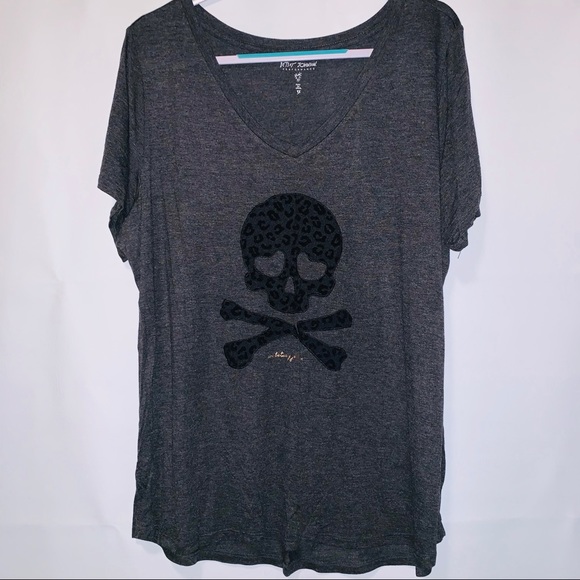 Betsey Johnson Tops - 💥HOST PICK💥 Betsey Johnson performance T size 3X